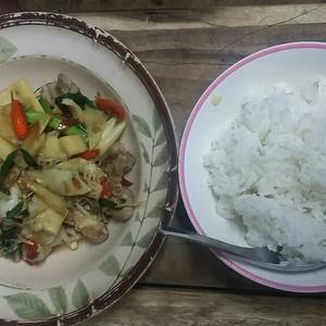 ผัดหน่อไม้ใส่(ตาม)ใจ