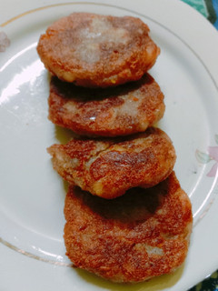 फलाहारी आलू टिक्की (Falahari aloo tikki recipe in hindi) रेसिपी मुख्य फोटो