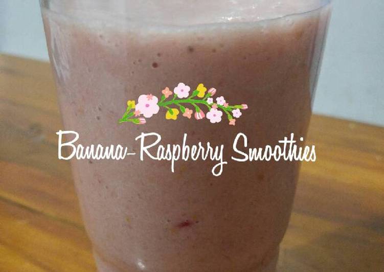 Banana-Raspberry Smoothies