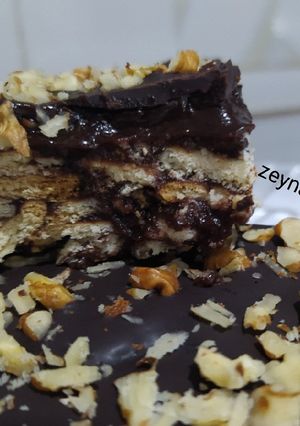 عکسی از دستور کیک یخچالی شکلاتی🥧🍫