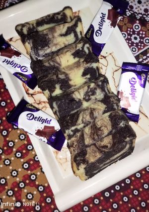 A picture of Marble tea cake.