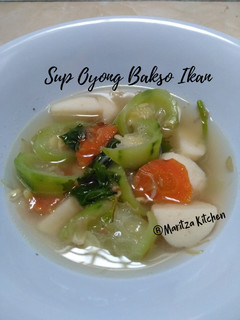 Foto resep Sup Oyong Bakso Ikan