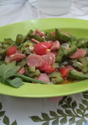 Foto resep Tumis pare sosis