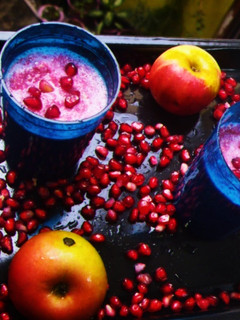 अनार और सेब का जूस (anar aur seb ka juice recipe in Hindi) रेसिपी मुख्य फोटो
