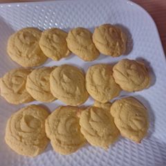 A picture of Custard butter cookies.
