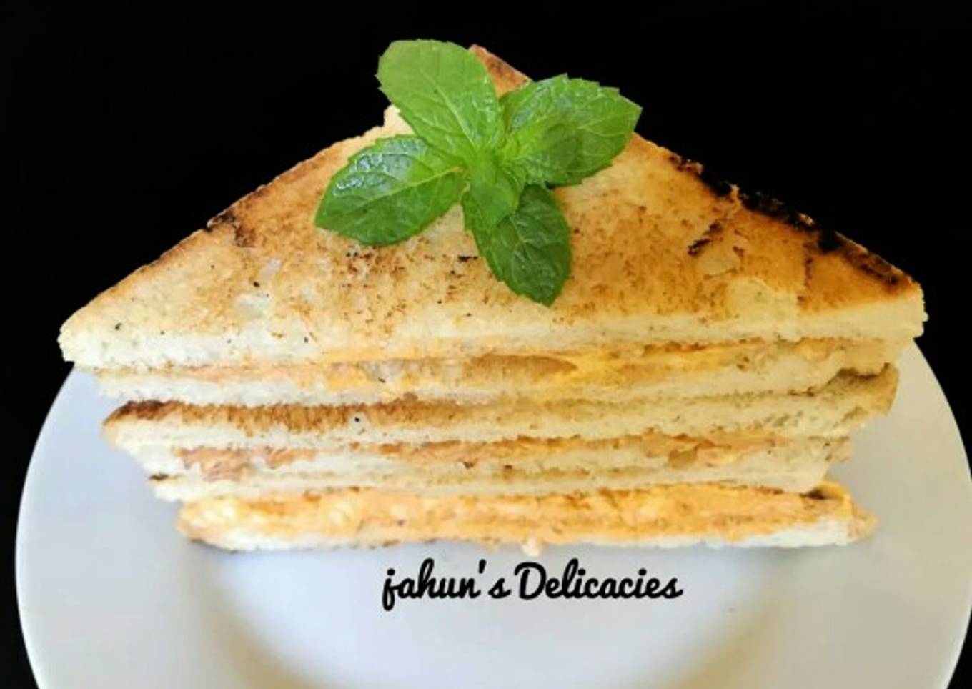 Crunchy club sandwich
