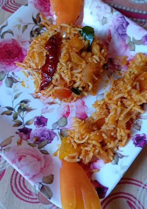 ટામેટા રાઈસ (Tomato Rice Recipe In Gujarati) રેસીપી મુખ્ય ફોટો