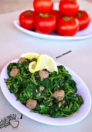 A picture of Spinach_stew_with_meat#spinach_with_meat.