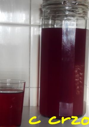 Una foto de Licor de fresas