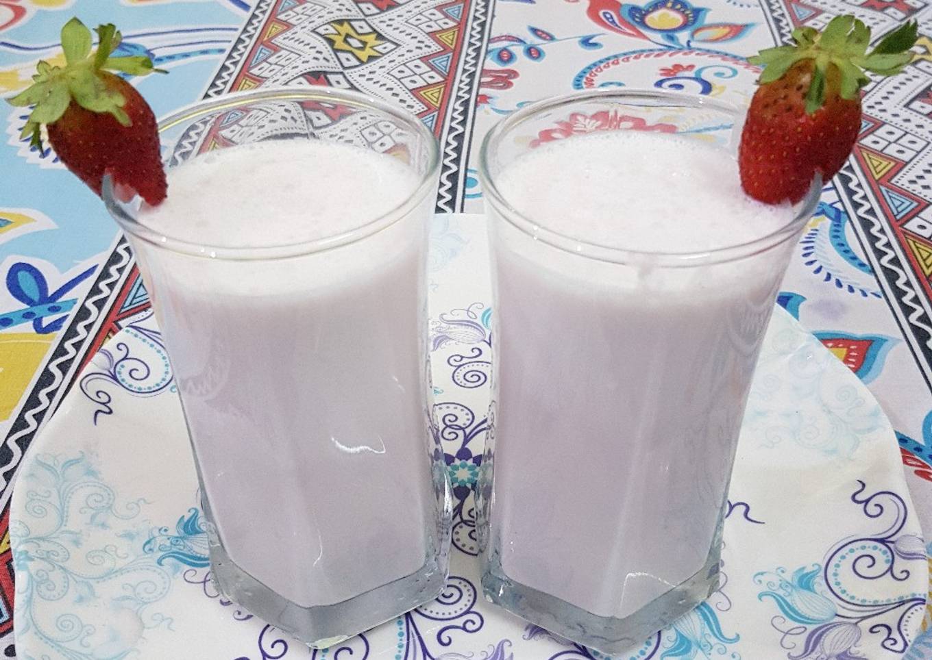Creamy strawberry shake