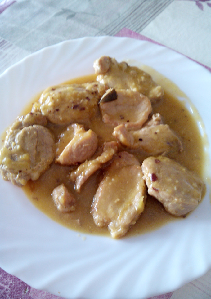 Una foto de Solomillo en salsa de almendras
