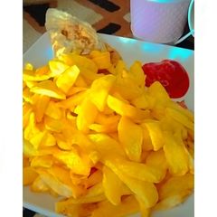 A picture of Fried Irish potato (chips).