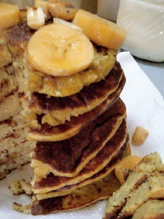 A picture of Banana oatmeal pancake.