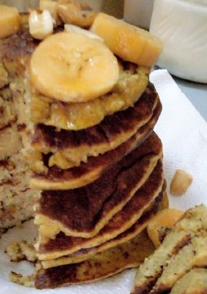 A picture of Banana oatmeal pancake.