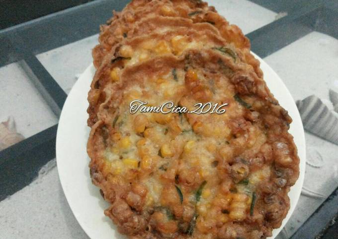 Resep: Bakwan Jagung Kriuk ala Menado Yang Mudah