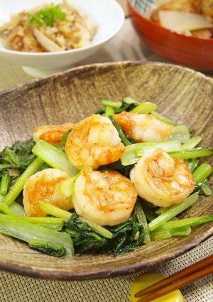A picture of Juicy Shrimp and Komatsuna Garlic Salt Stir-Fry.