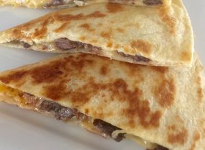 Una foto de Quesadilla de Churrasco (Arrachera - Skirt Steak)