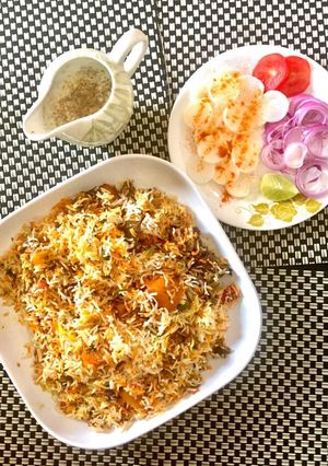 A picture of Veal Biryani (Bachia ke gosht ki biryani).