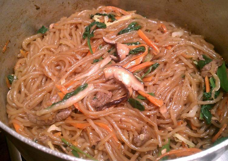 Simple Way to Make Any-night-of-the-week Korean Chap Chae Noodles