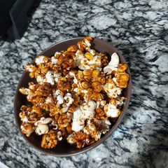 A picture of Caramel popcorn.