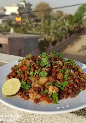 A picture of Ramadan Iftar Special Chana Chaat.