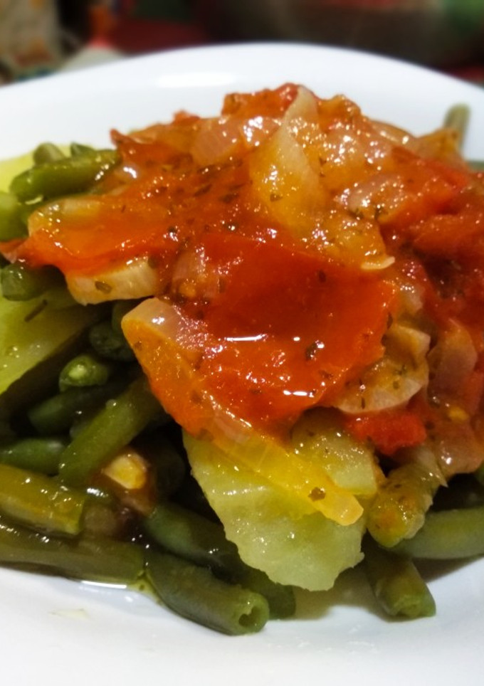 Una foto de Judías verdes con tomate en 30 minutos