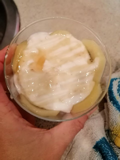 Una foto de Yogur con avena, kiwi y miel