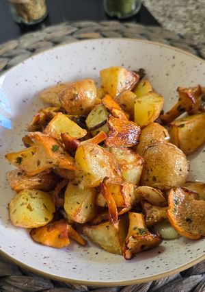 Una foto de Patatas con setas en airfryer