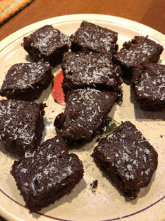 Una foto de BROWNIES sin harina ni lácteos (muy fácil)