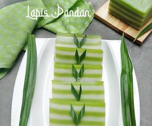 Siap Saji Lapis Tepung Beras Pandan Lezat Mantap Siap Saji Lapis Tepung Beras Pandan Lezat Mantap