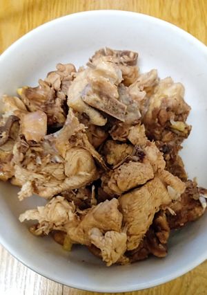 Hình của món Thịt gà rang.