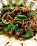 Quick Side Dish: Sweet and Savory Stir-Fried Beef and Bell Peppers