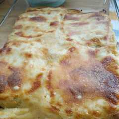Una foto de Canelones de ternera y calabacín