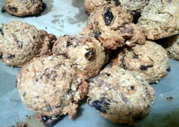 Simple Way to Make Quick raisin chocolate oat cookies