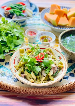 Hình của món Rau Tiến Vua Xào Thịt Bò Bằm.