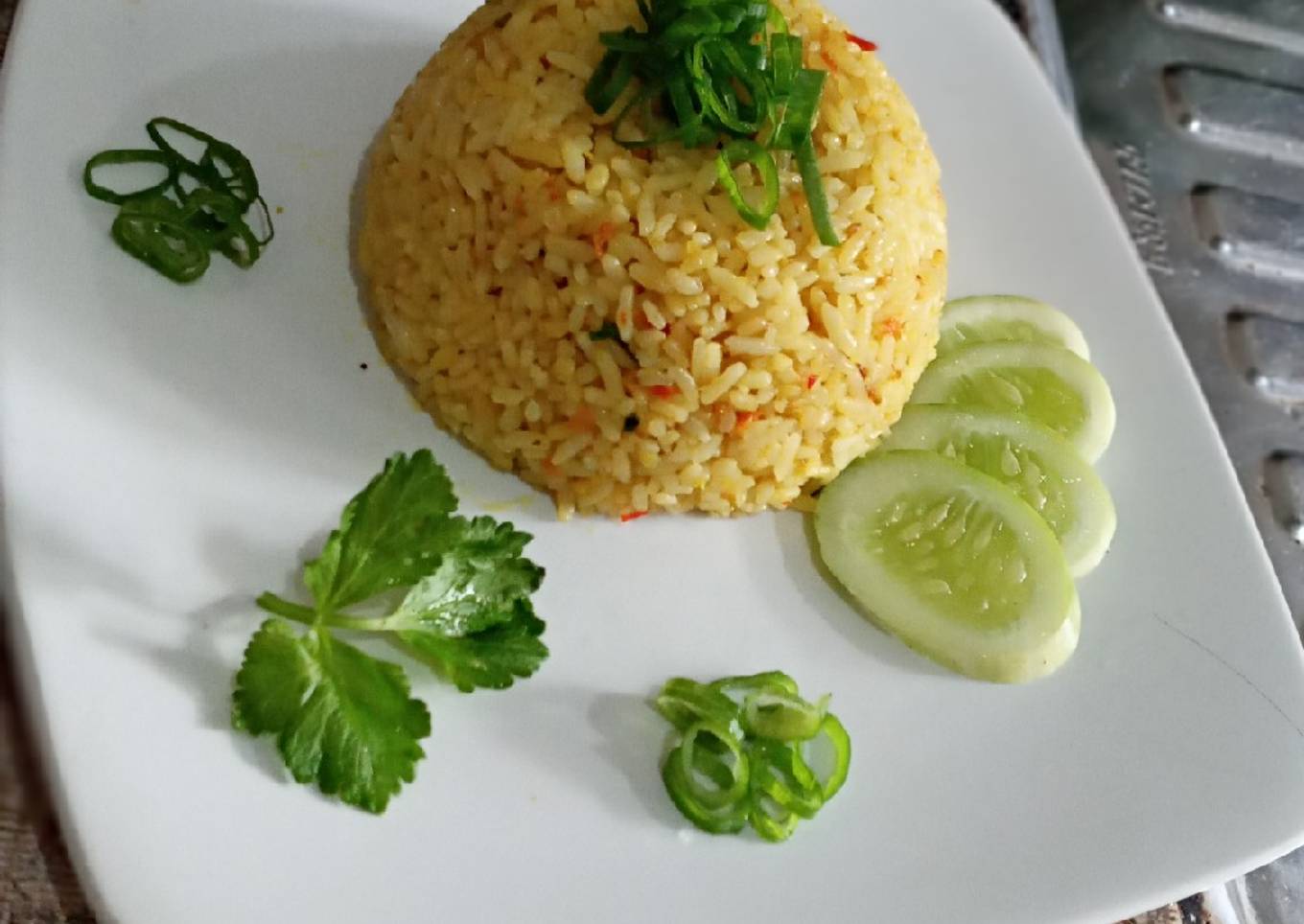 Nasi goreng kunyit + terasi simple
