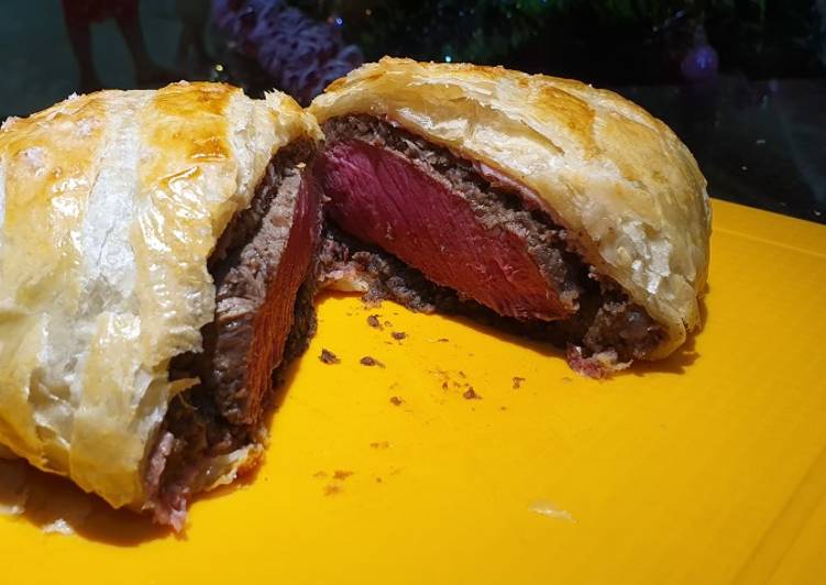 Christmas Beef Wellington (Gordon Ramsay style)