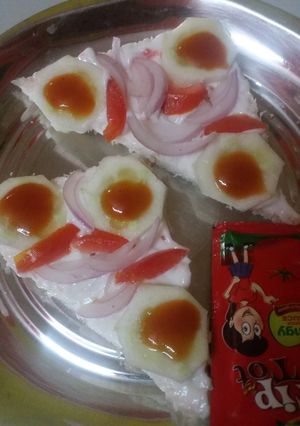 A picture of Open sandwich.