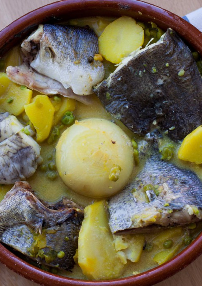 Una foto de Caldeirada de peixe-caldereta de pescado