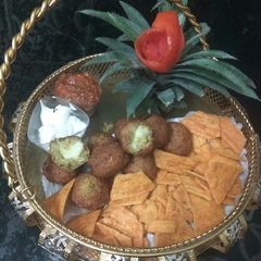 A picture of Cheese stuffed falafel.