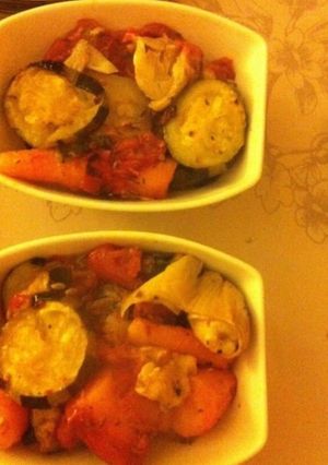 Une photo de Cassolettes de légumes (courgettes tomates carottes poireaux) au jambon cru