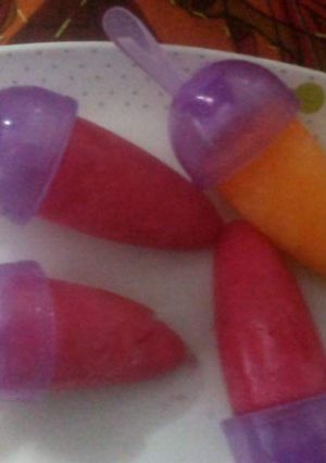A picture of Rose popsicles.