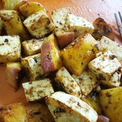 A picture of "Paneer & Apple stir Fry".