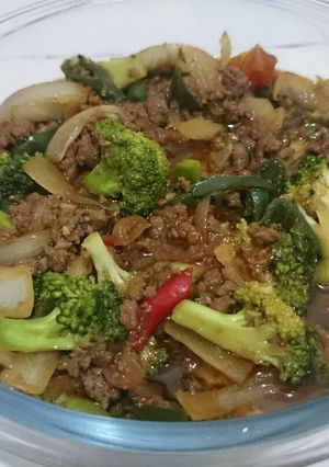 Foto resep Meatbroc Teriyaki (Daging Brokoli Teriyaki)