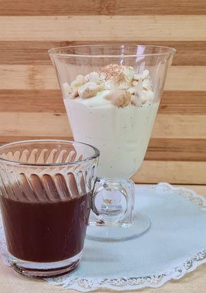 Una foto de Affogato 🇮🇹 Helado de vainilla "ahogado" en café expreso 🍦(caffè espresso) ☕