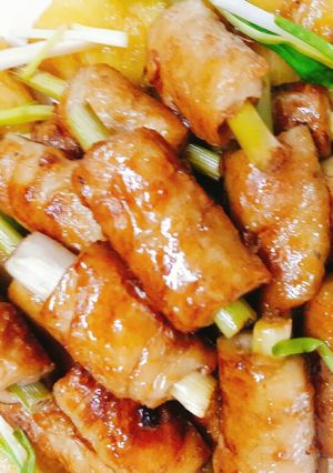 Hình của món Đuôi heo xào khóm (món chay).