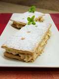 Milhojas de crema de turrón y yogur