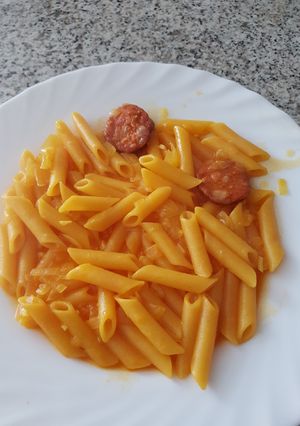 Una foto de Macarrones con chorizo