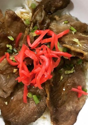 รูปของ ข้าวหน้าหมูย่างราดซอสเทอริยากิ