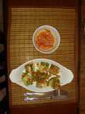Rollitos de calabacín y salsa de tomate